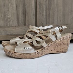 BOC Born Concepts Women's Size 10M Gold Leather Cork Wedges Strappy Sandals